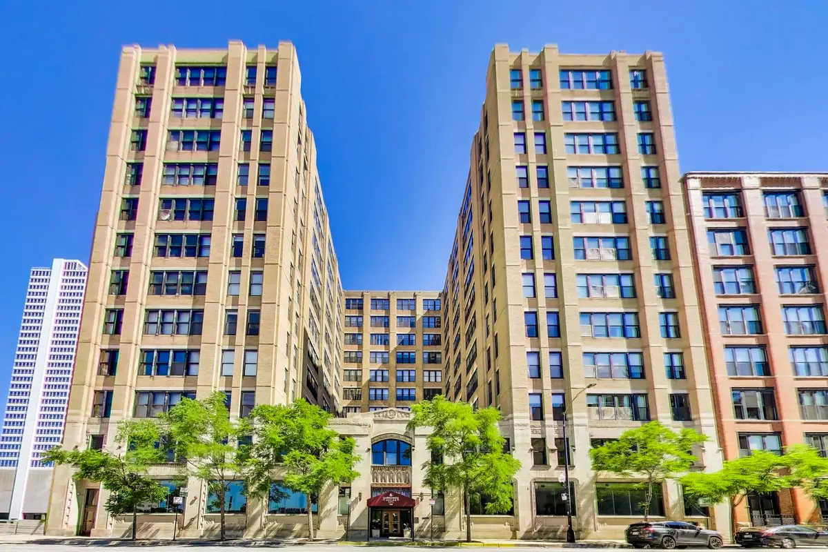 728 W Jackson Boulevard