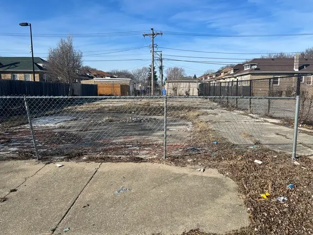 1244 W 95th Street