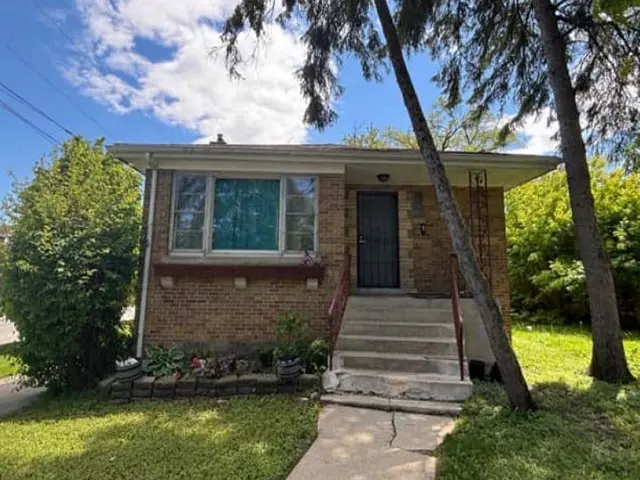 1833 W 88th Street