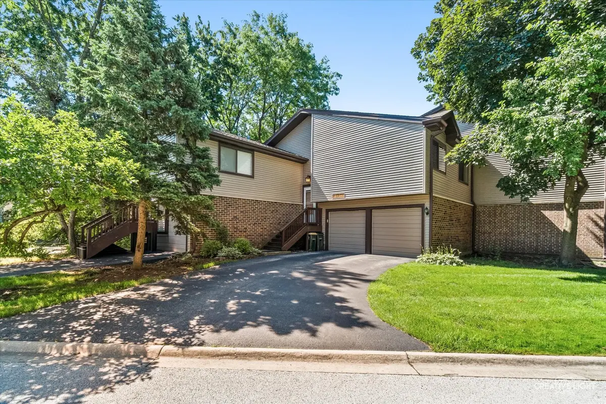 29W365 Thornwood Lane