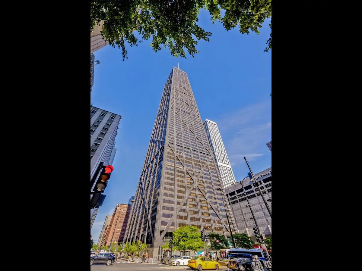 175 E Delaware Place
