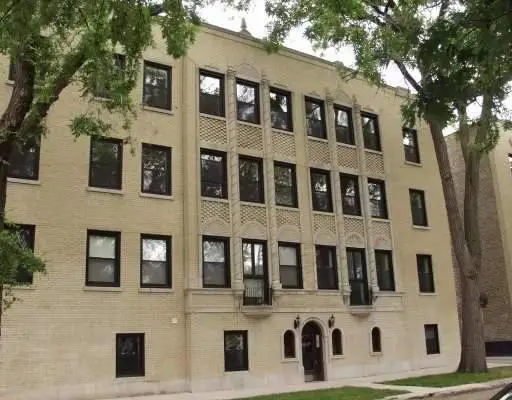 6101 N Washtenaw Avenue