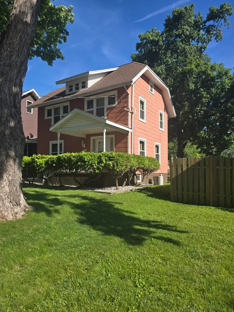 807 Apple Street