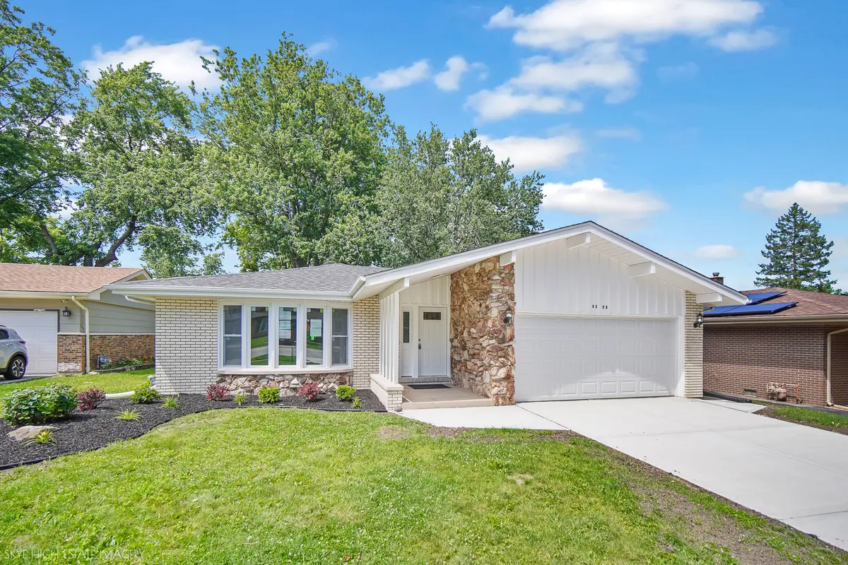 4228 Applewood Lane