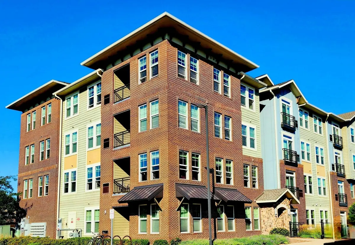670 E Algonquin Road