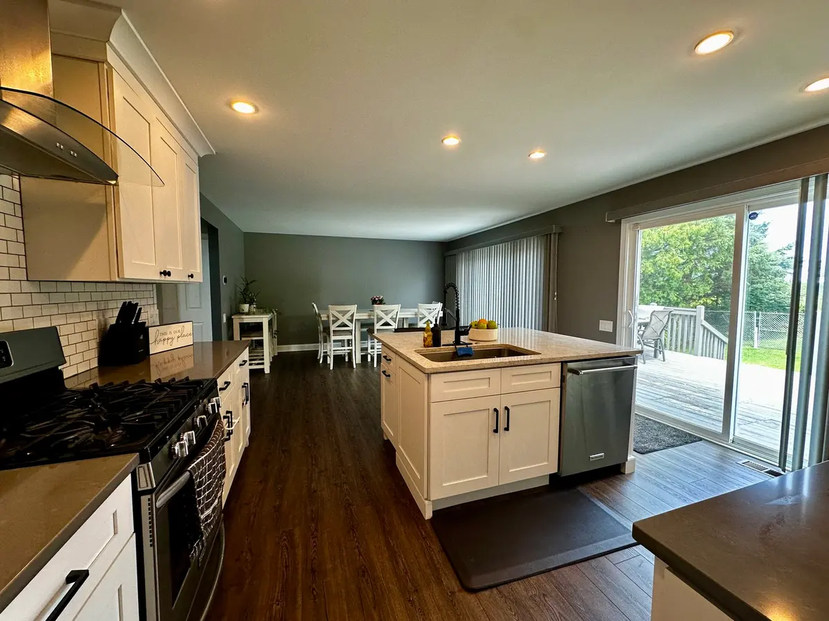 1496 Cheriton Circle