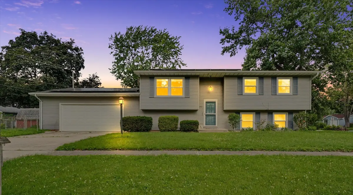 2401 Arden Drive