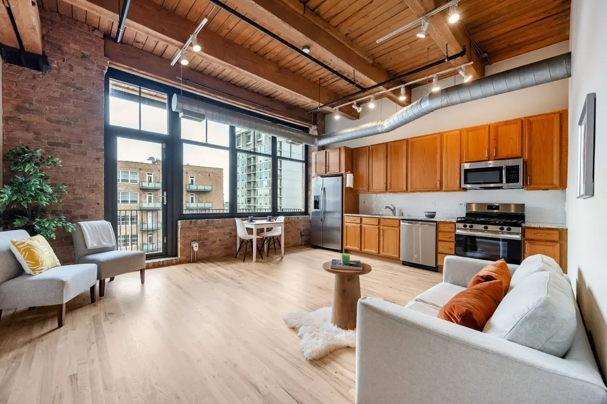 625 W Jackson Boulevard