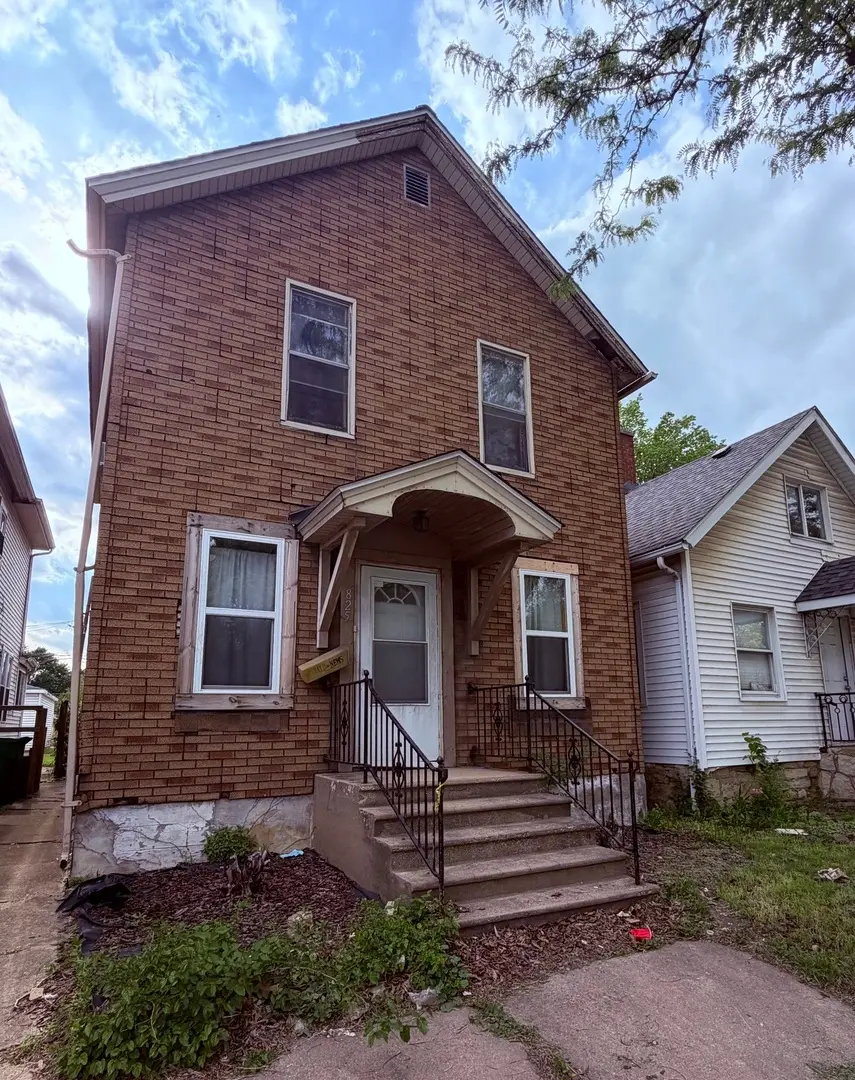 825 N Broadway Street