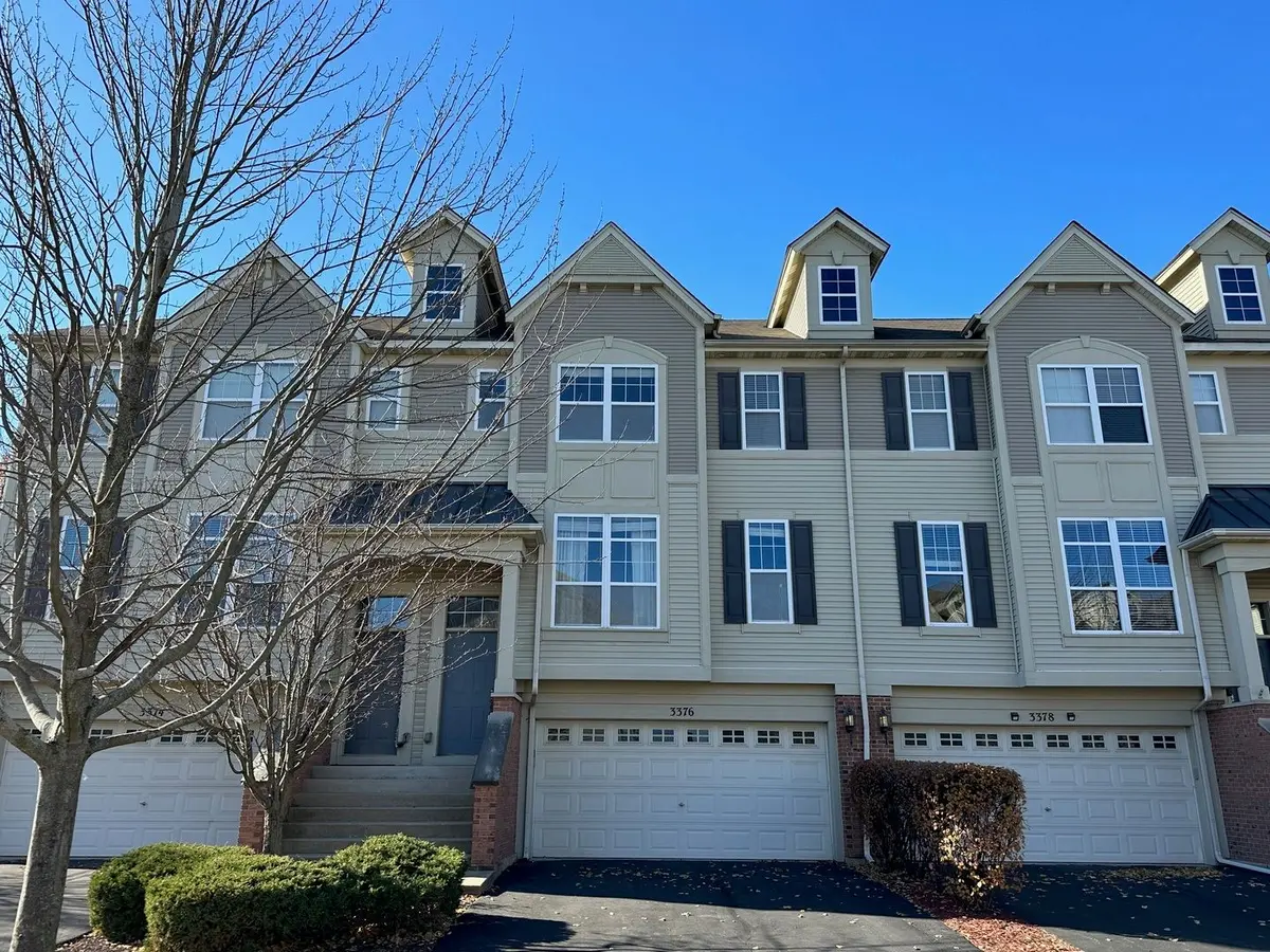 3376 BRADBURY Circle
