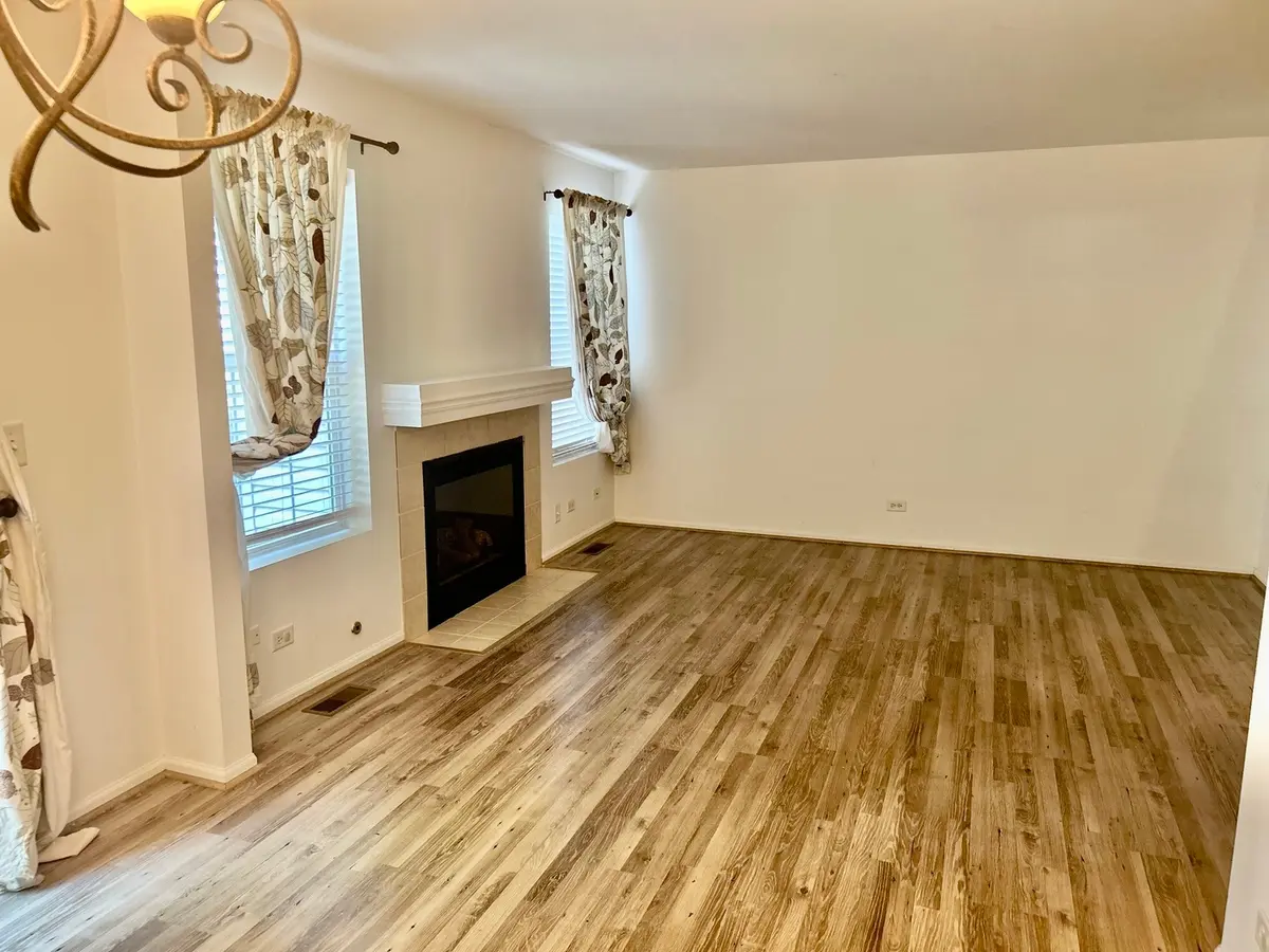 2375 Stoughton Circle