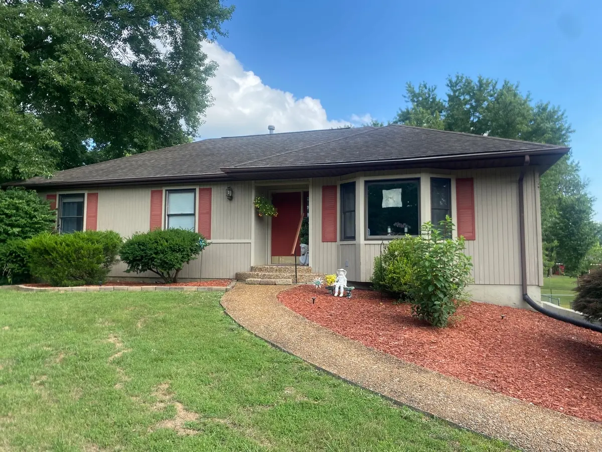 842 Stardust Lane