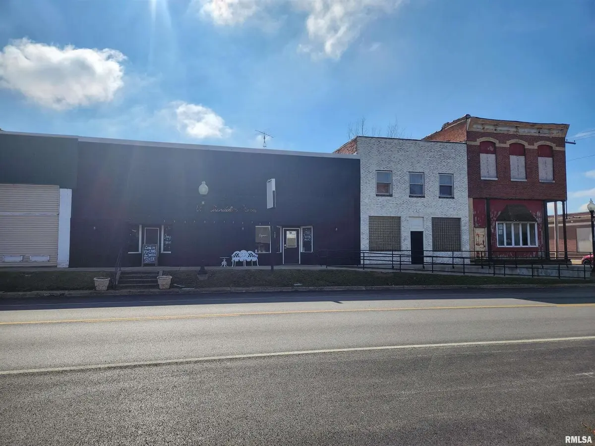 105 E FRANKLIN Street