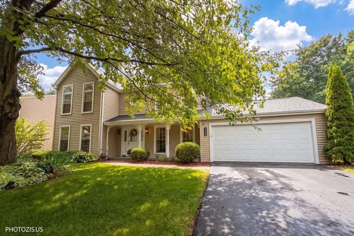 2205 Riverlea Circle