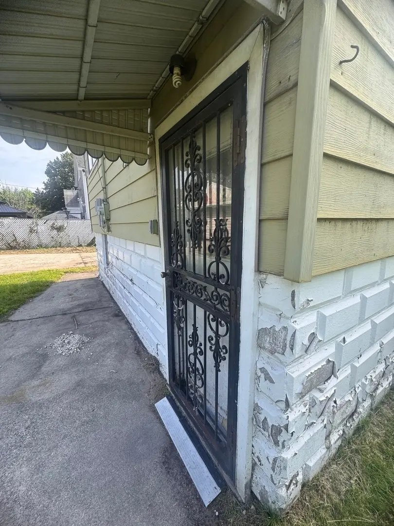 14035 S green Bay
