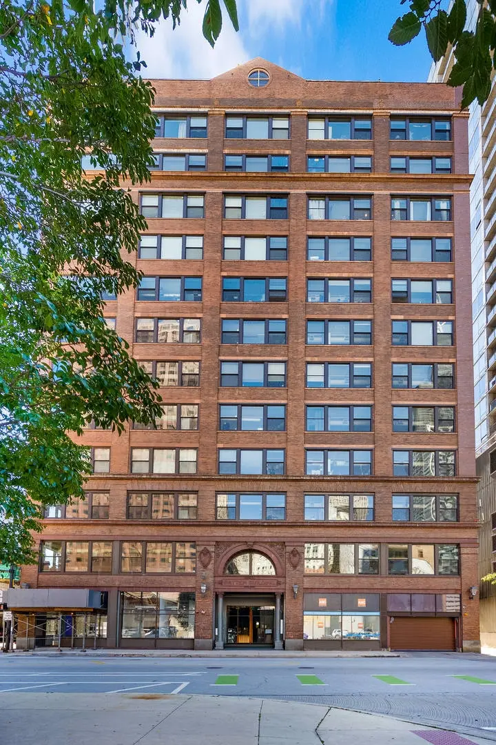 161 W Harrison Street