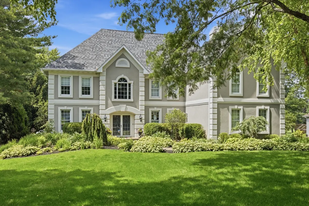 2284 Cairnwell Drive