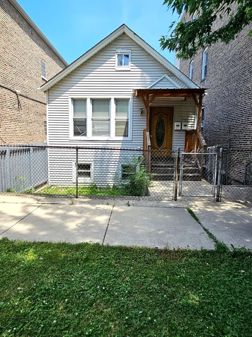 2840 W 23rd Place