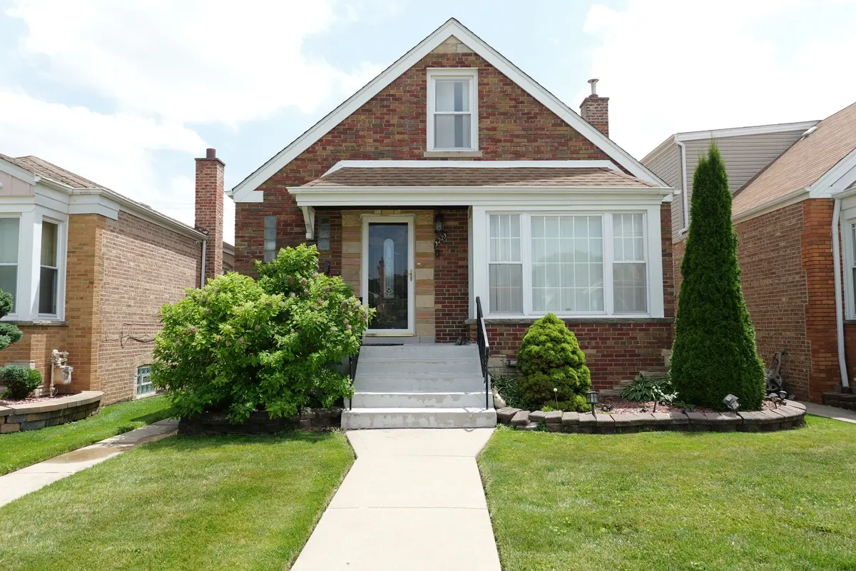 3223 W 84th Place
