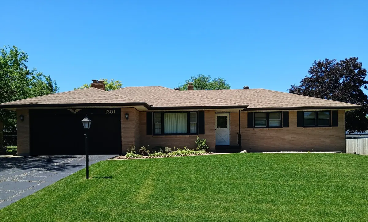 1301 Easton Parkway