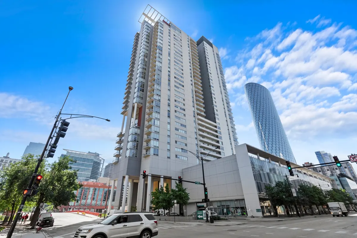 737 W Washington Boulevard
