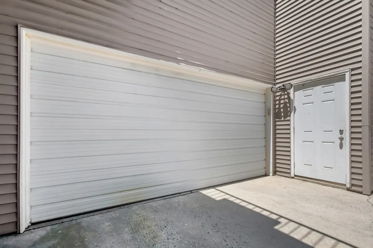 1330 W Diversey Parkway