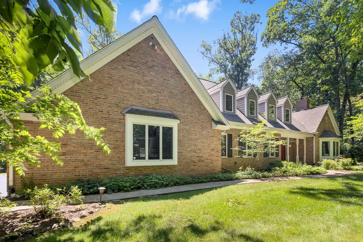 37W305 Crane Road