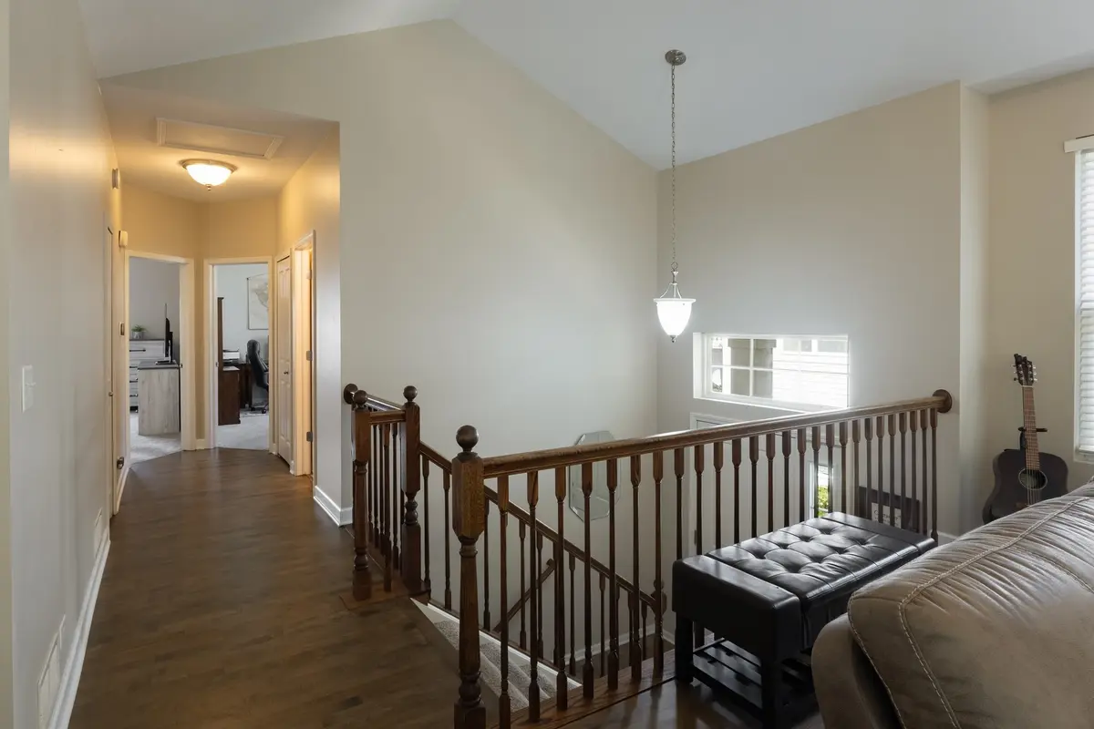 442 Plaza Place