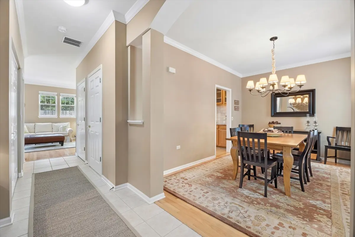 621 Dunhill Lane