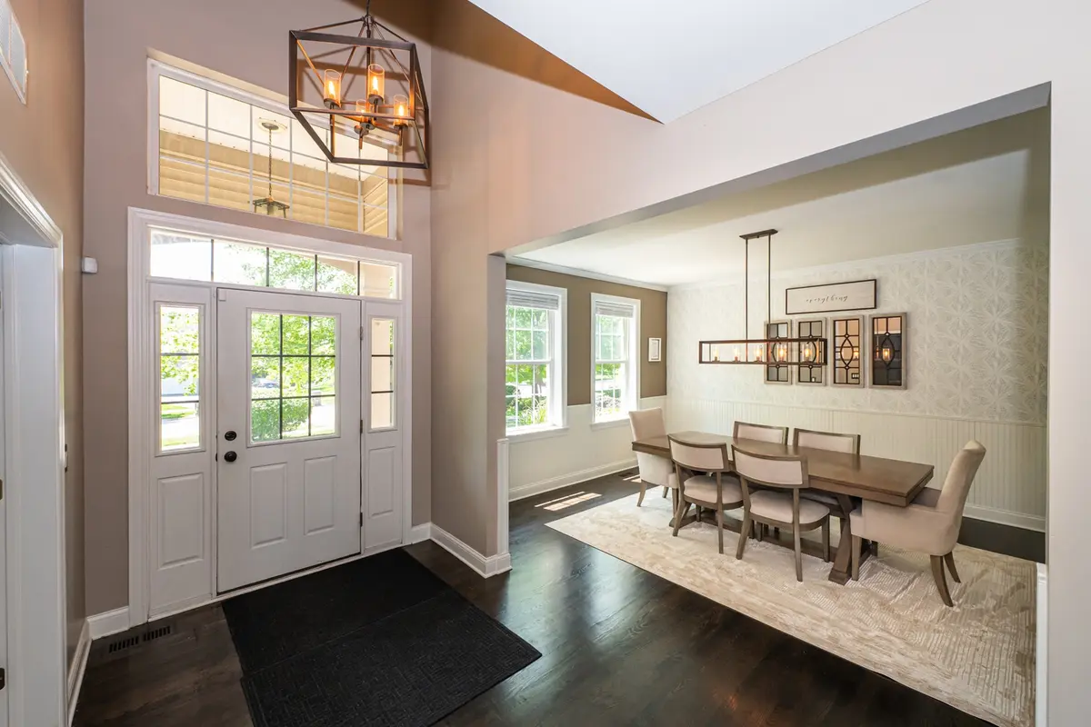 2284 Clearbrook Court