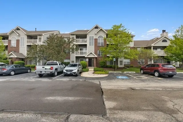 7 Kensington Circle