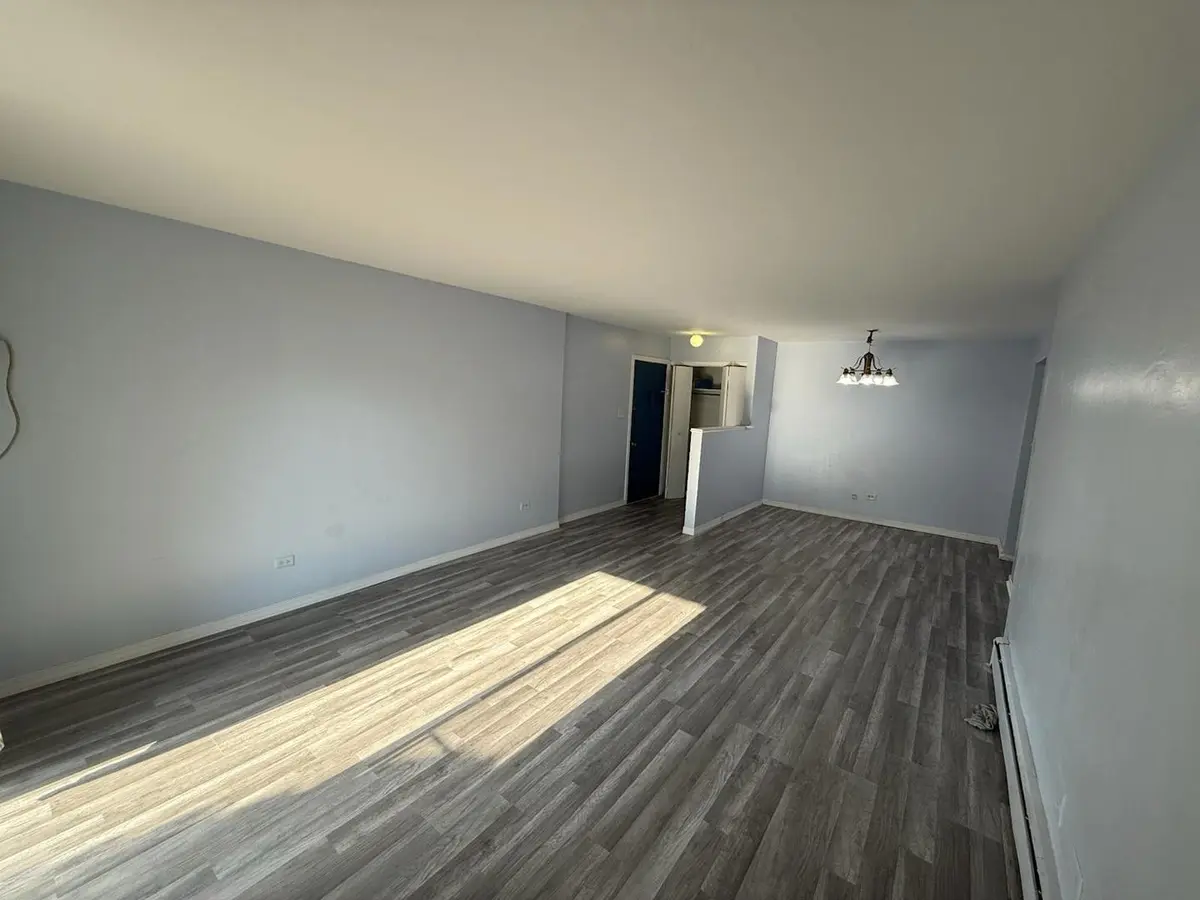 1195 Meadow Lane