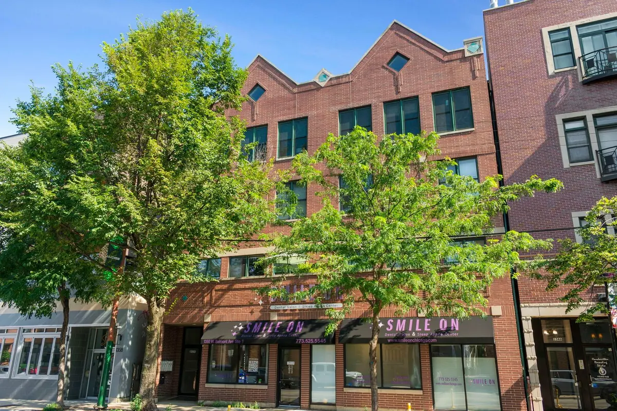 1350 W Belmont Avenue