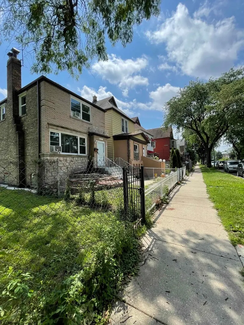 7221 S Sangamon Street