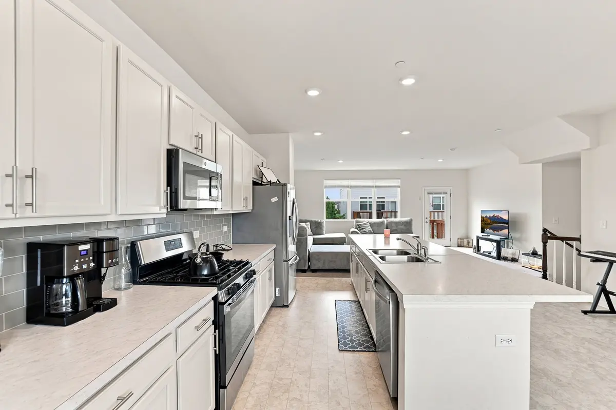 3303 Trillium Circle