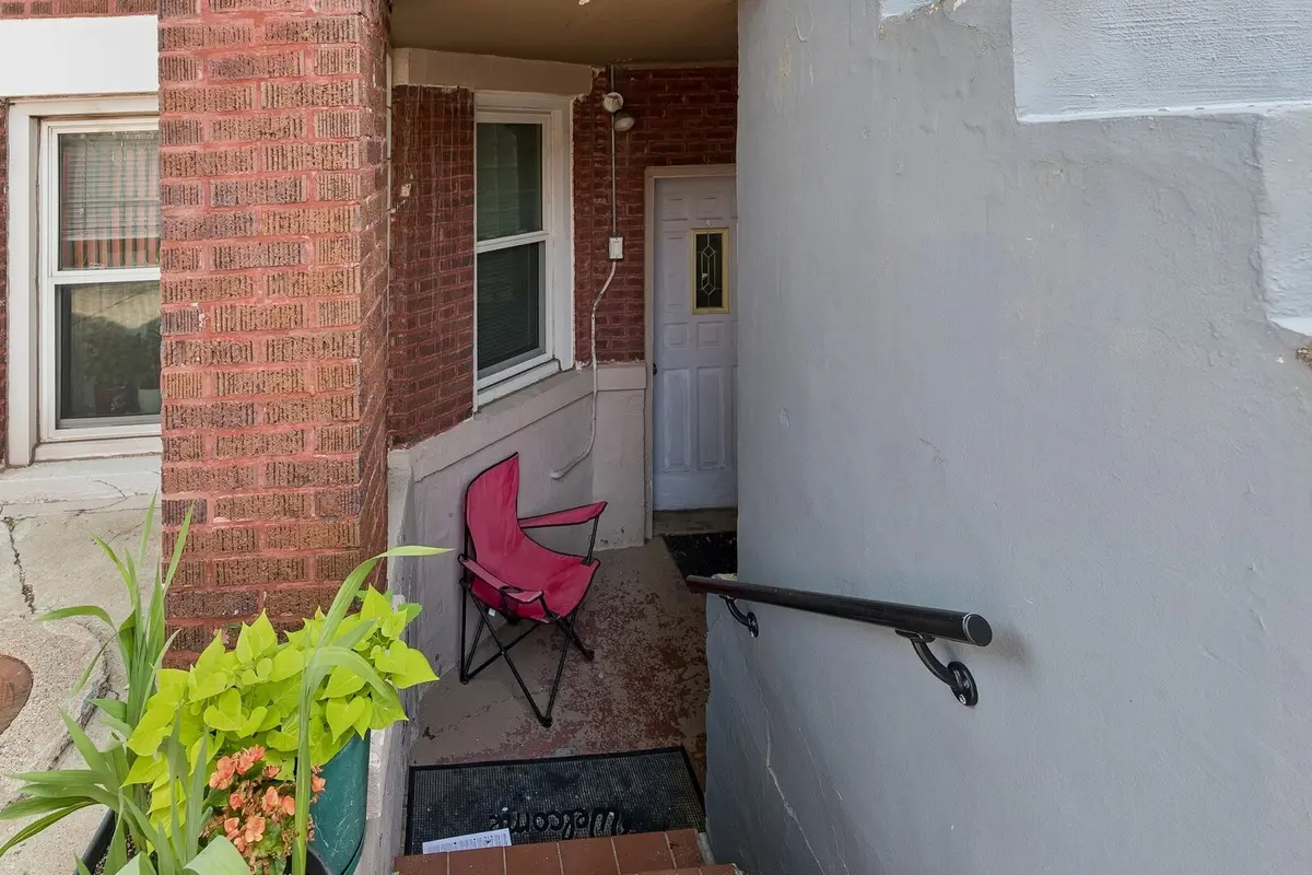 1539 N Kolin Avenue