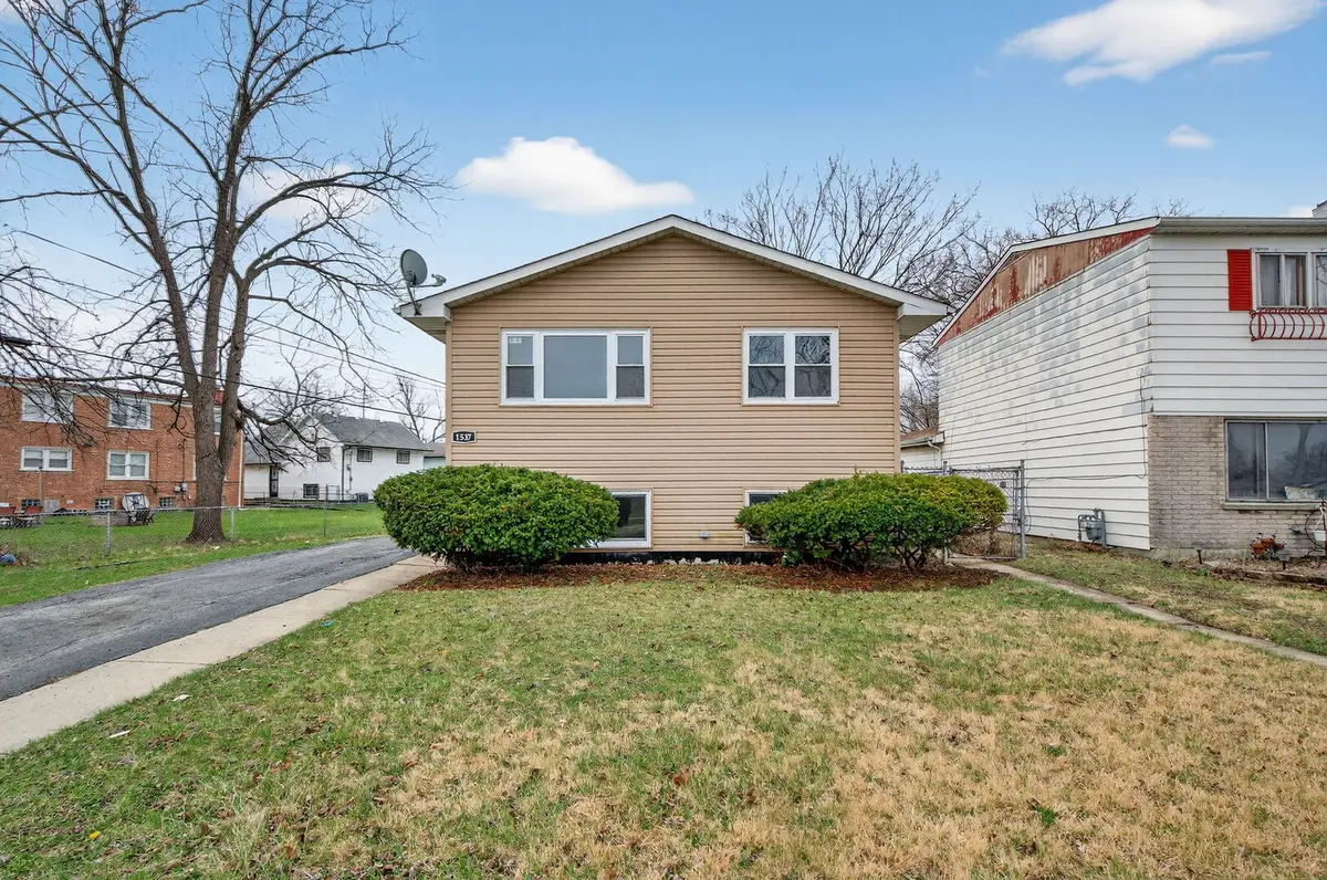 1537 W 165th Street