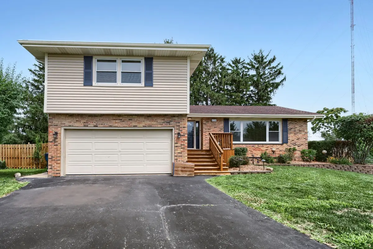 816 W Heritage Drive