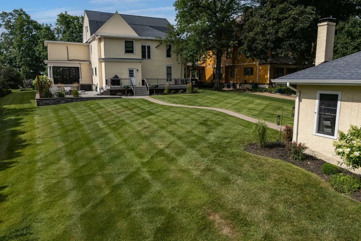 1612 PROSPECT Terrace