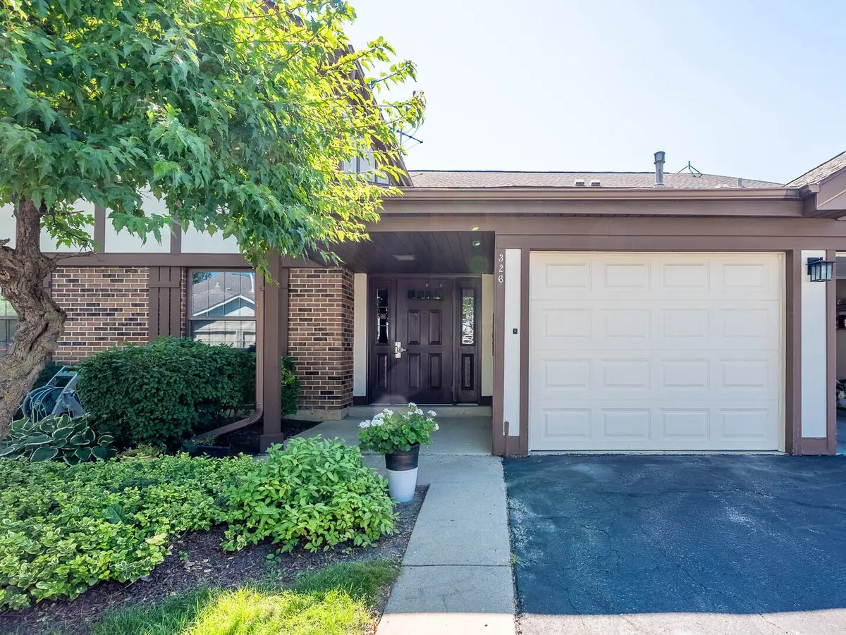 326 Woodbury Court