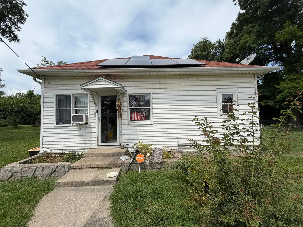 112 S Marion Street