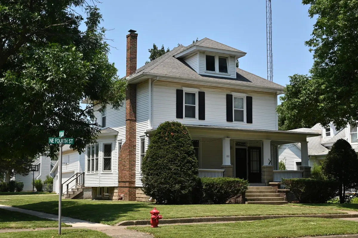 201 NE 4th Street