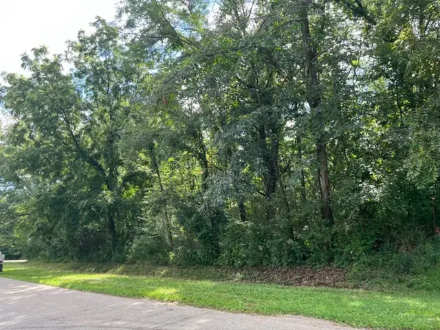 202 Lake Thunderbird Drive