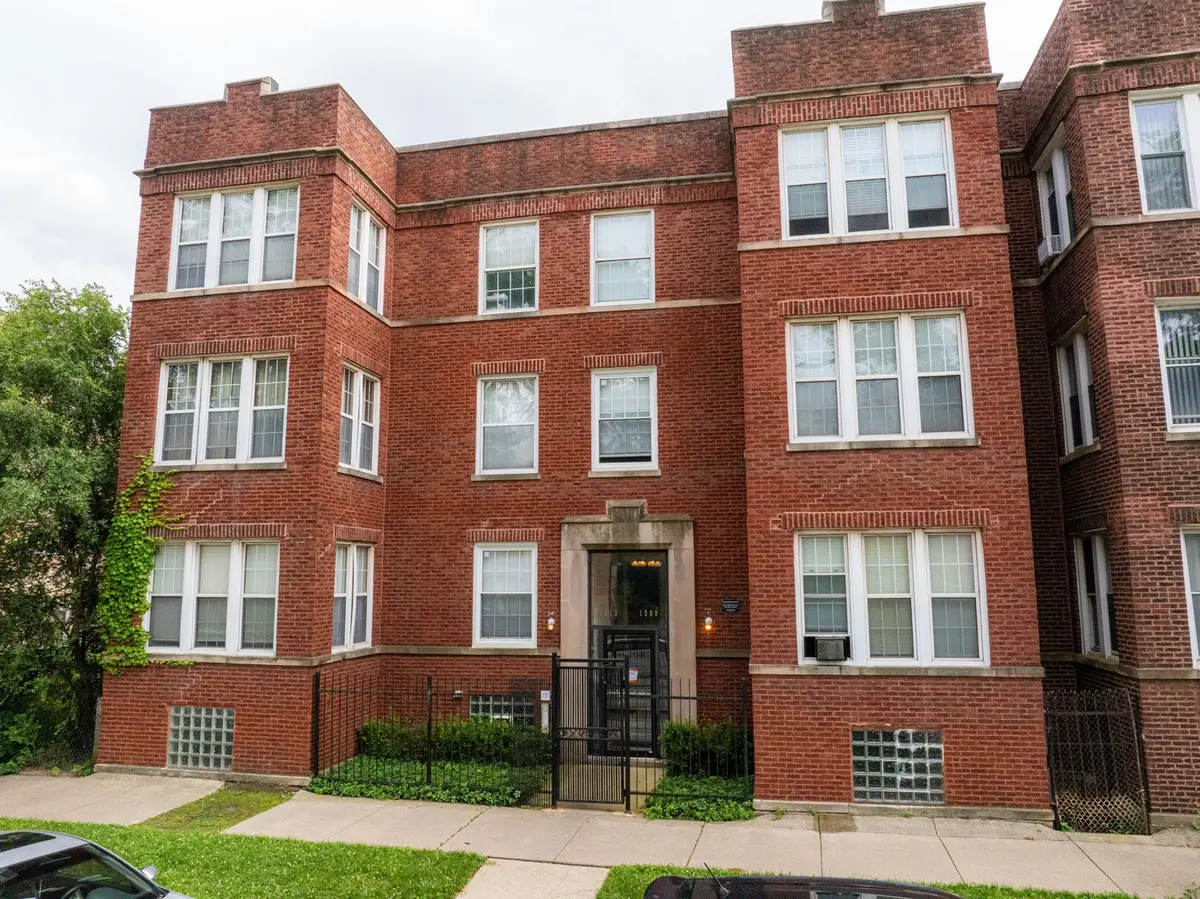 1509 E 69th Place
