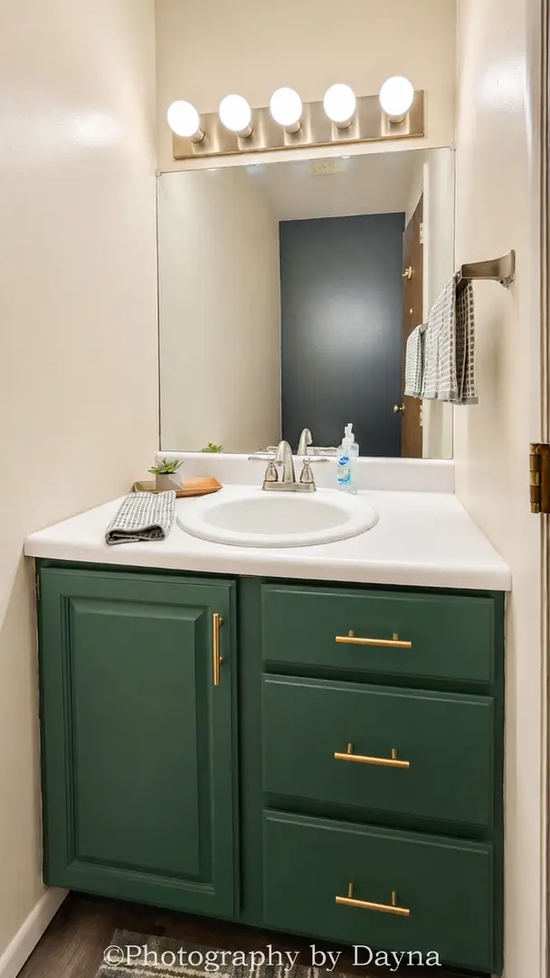 13 Briarcliff Court