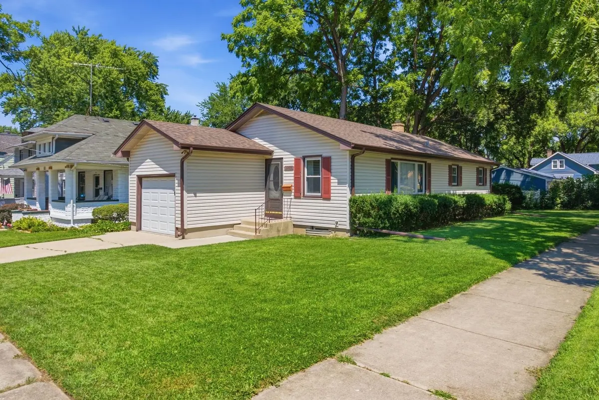 1003 BELLEVUE Avenue