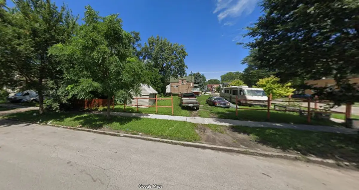1438 W 61st Street