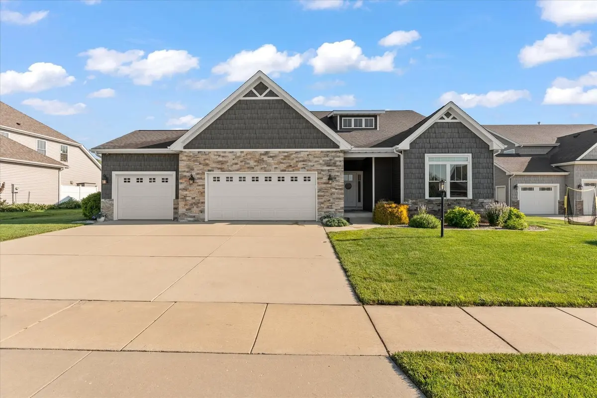 1114 Ashford Court