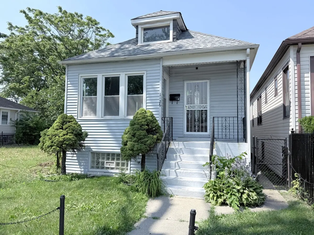 1426 W 112th Place