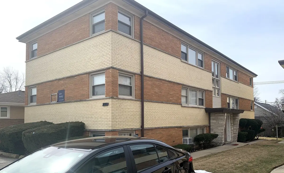 7538 WAUKEGAN Road